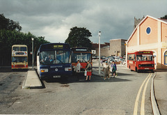 Bus Station, Sudbury, Suffolk - 27 Sep 1995 (286-21)