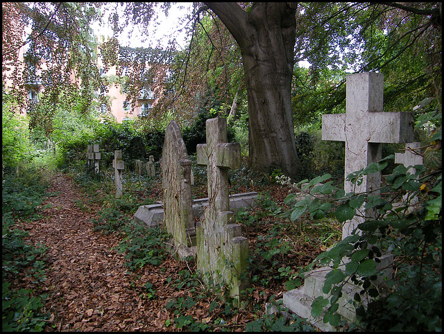 graven path