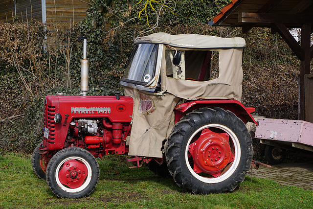 Traktor nach Karneval