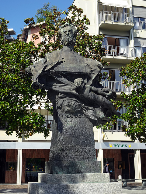 Denkmal des Politikers Carlo Battaglini in Lugano