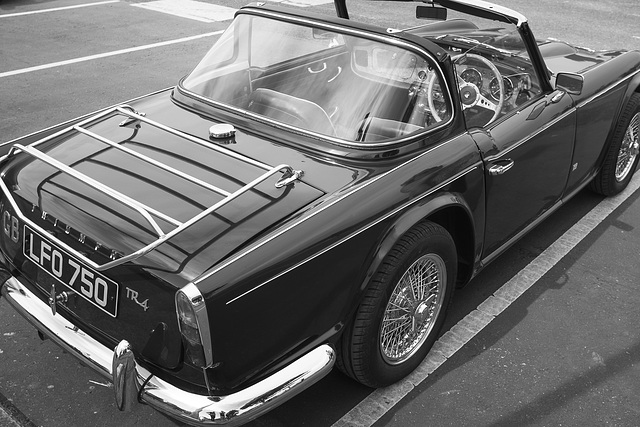 Triumph TR4