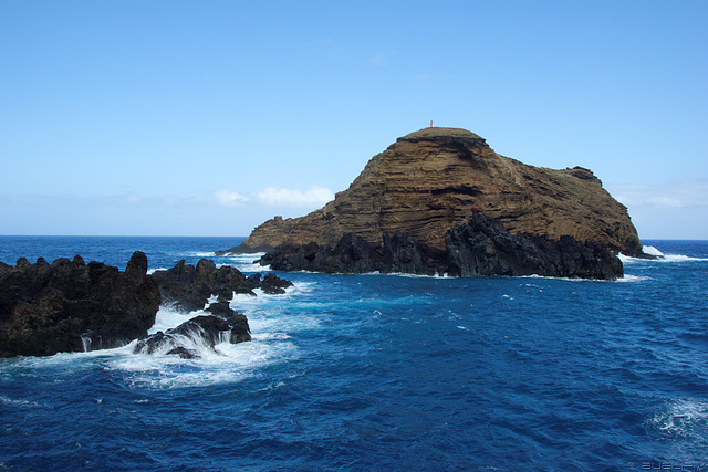 an der Küste bei Porto Moniz (© Buelipix)