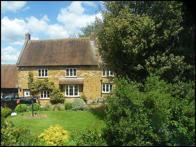 house in Earls Barton house in Earls Barton