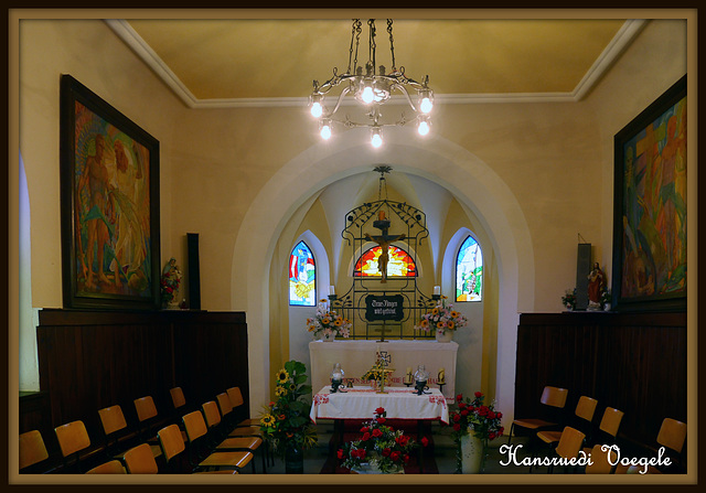 Innenraum der der Friedenskapelle der zwei Weltkriege