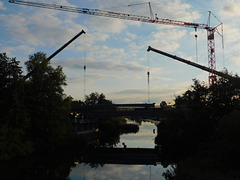 Arbeiten am Neubau der B77-Brücke über die Eider