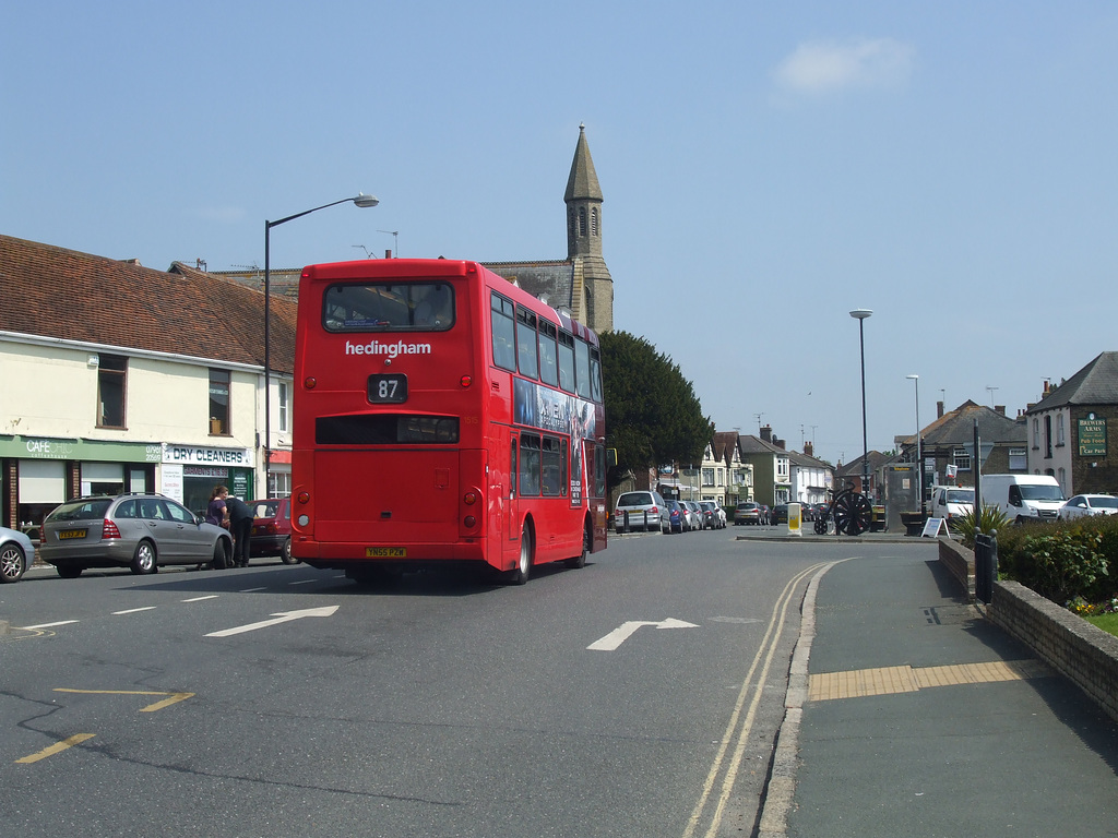 DSCF3350 Hedingham Omnibuses YN55 PZW at Brightlingsea - 13 May 2016