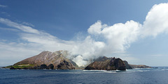 Whakaari/White Island (52) - 25 February 2015