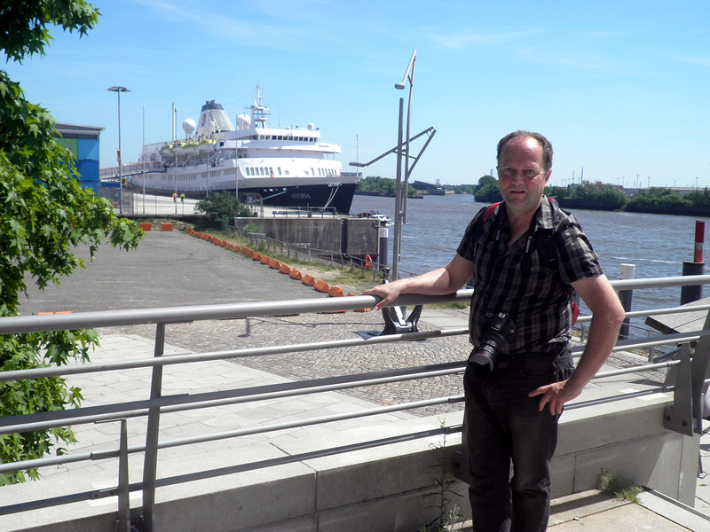 vor der  Astoria....