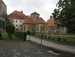 Innenbereich mit Schloss und Kirche
