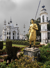 Teelay Wali Masjid, Lucknow