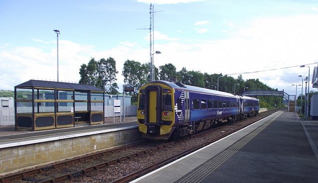 158714 departs Dingwall