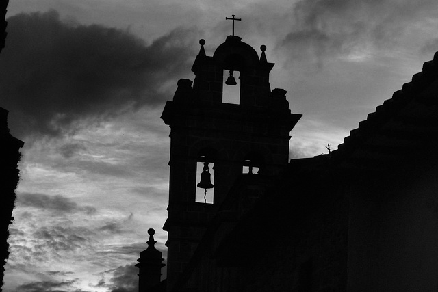 Espadaña at dusk