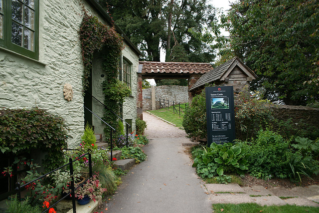 Entrance To Totnes Castle