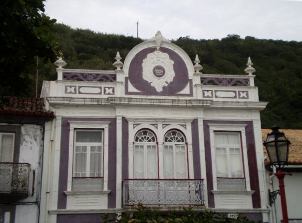 House façade (1934).