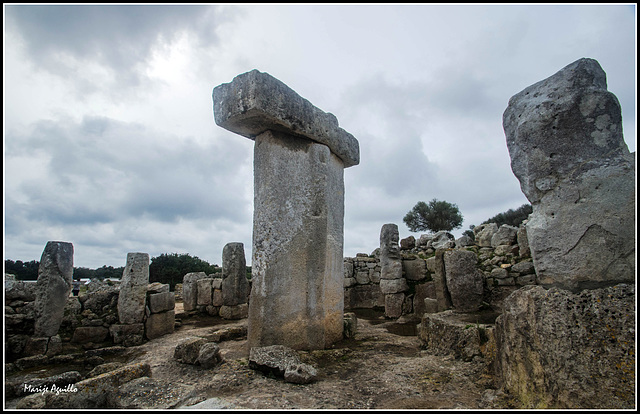 Taula del poblado de Torralba d´en Salort  -  HWW