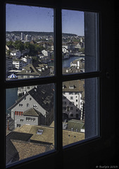 Grossmünster Zürich - Aussicht von der Treppe im Karlsturm  (© Buelipix)