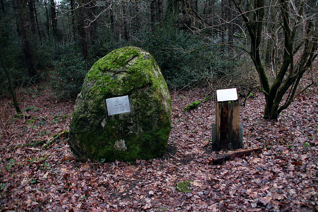 Gedenkstein Jupp Meis an der Kreuzung Halterner Weg (Haard, Haltern am See) / 26.12.2023