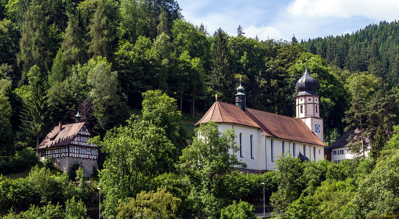 Tolle Aussicht (PiP) - Die Wallfahrtskirche in Triberg