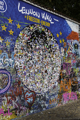 HWW ...  with a picture of the John Lennon Wall in Prague ... I wish you all a pleasant rest of the week and a peaceful time ... P.i.P. (© Buelipix)