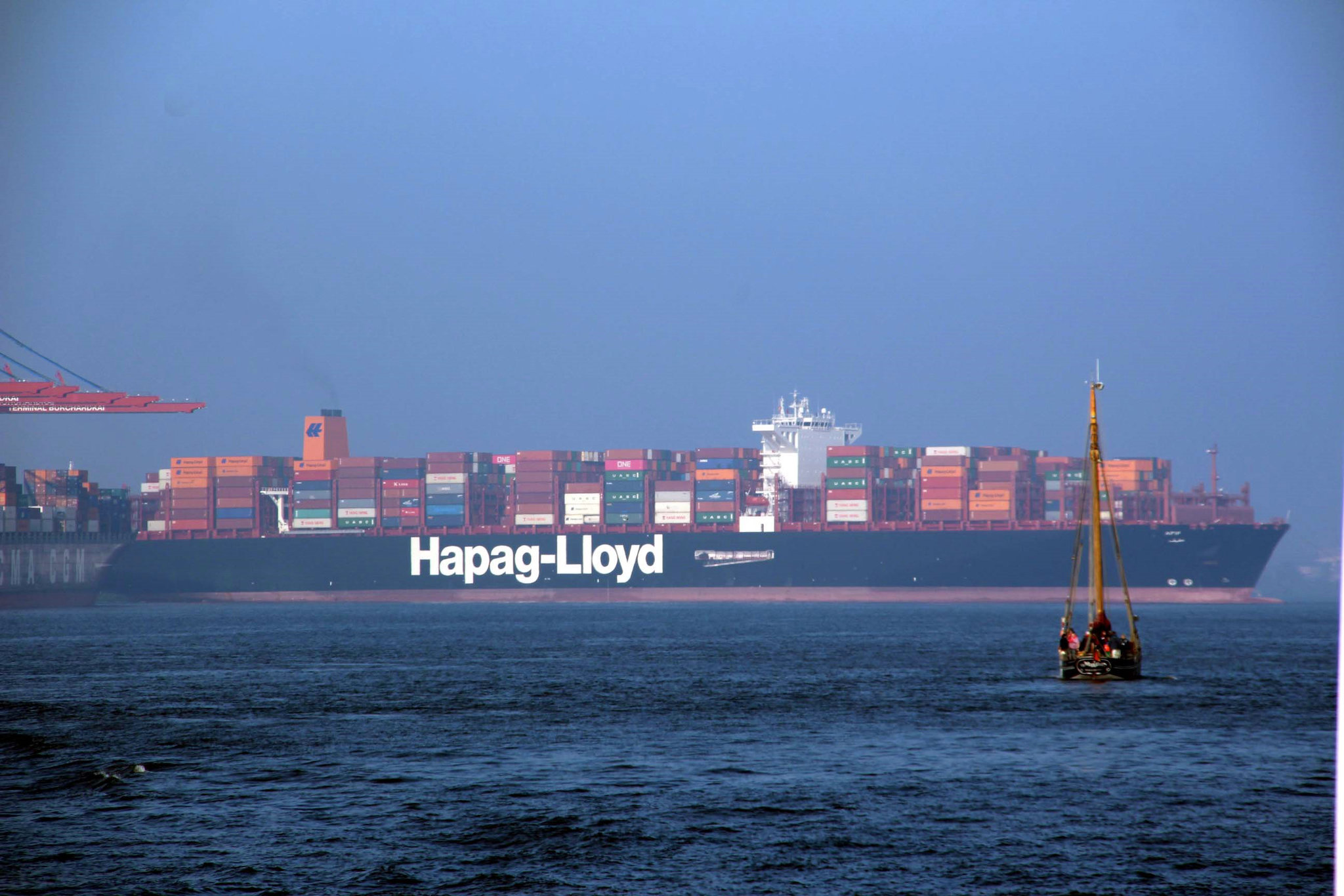 Containerriese  AFIF