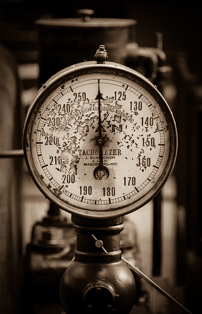 Tachometer