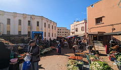 La vivacité du marché / The market's life action