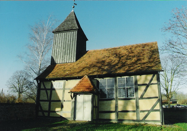 Klempenow - Kapelle bei der Burg