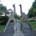 DSC06617 - escultura 'Un abrazo andinoamericano as pessoas unem', de Lautaro Labbé e alunos