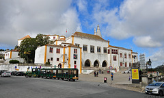 Sintra - Palácio Nacional de Sintra bzw. Palácio da Vila (© Buelipix)