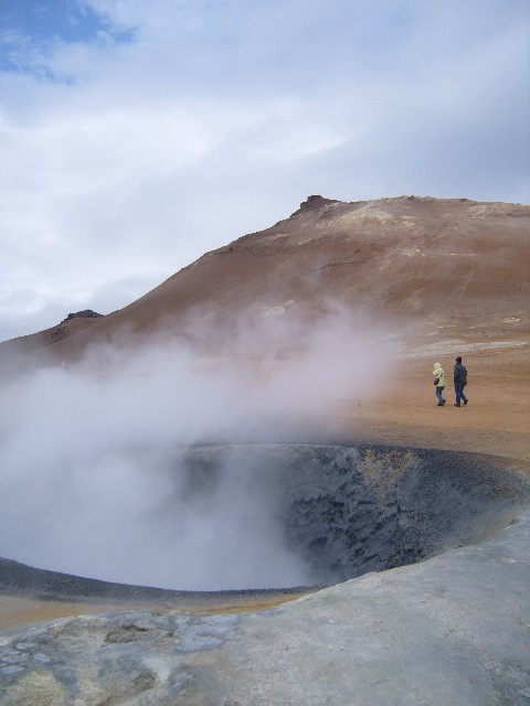 Islande/ Iceland/ Island  : Le feu à ses pieds