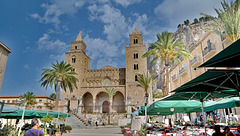 Cefalù      Kathedrale in                                  Sizilien