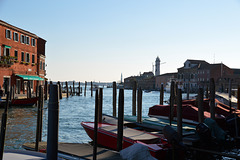Insel Murano mit Leuchtturm, im Hintergrund teil der Hauptinsel Venedig