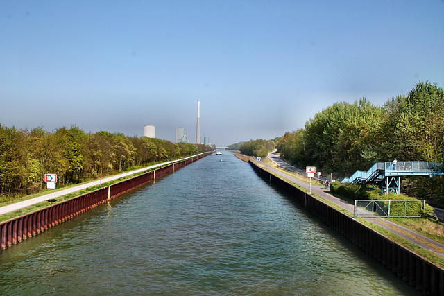 Datteln-Hamm-Kanal von der Brücke Jahnstraße aus (Bergkamen-Oberaden) / 9.04.2017