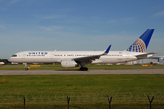 N17126 B757-224 United Airlines