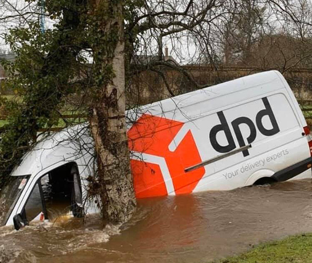 ddd - DPD van in the river [1 of 2]