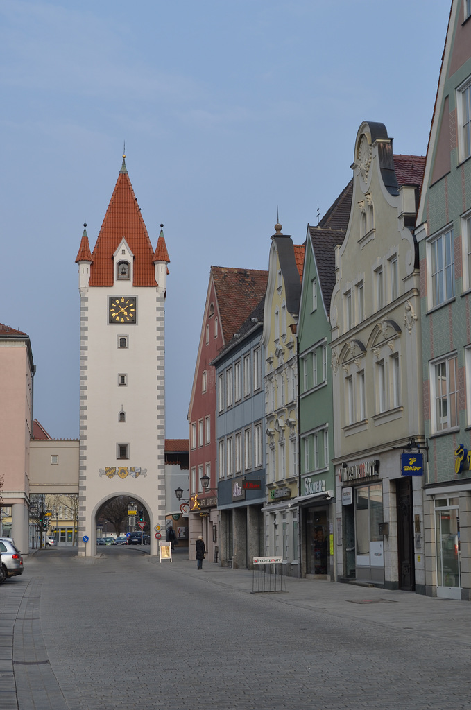 Mindelheim, Maximilianstraße and East Tower Gate