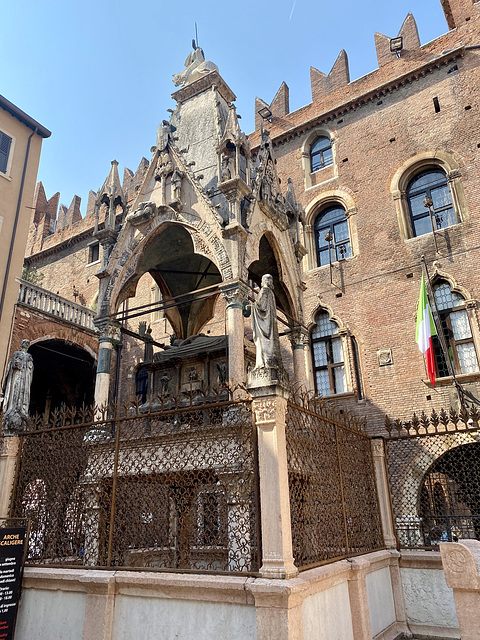 Verona 2021 – Scaliger Tombs – Tomb of Mastino II