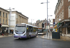 Buses in Norwich - 2 Dec 2022 (P1140059)