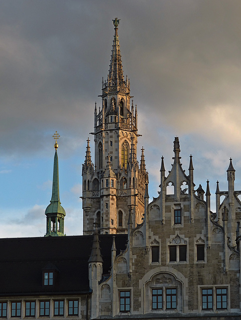 Rathaus im Abendlicht