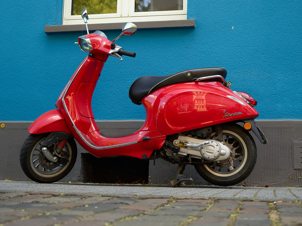 Little red...Vespa!