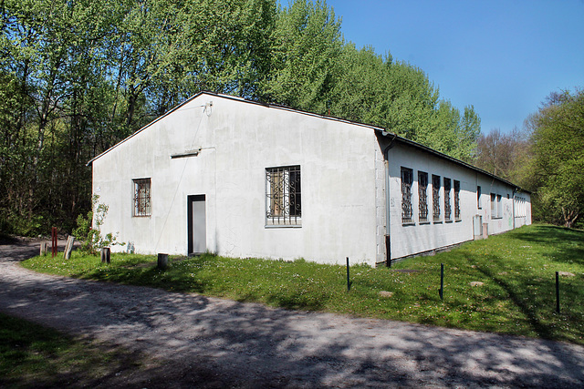 Schachtanlage Haus Aden 5, ehemaliges Werkstatt- und Bürogebäude (Bergkamen-Heil) / 9.04.2017