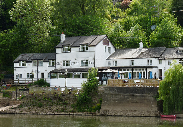 Symonds Yat- 'Old Ferrie Inne'