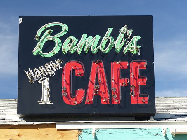 Bambi's Hangar 1 Café - 12 November 2015