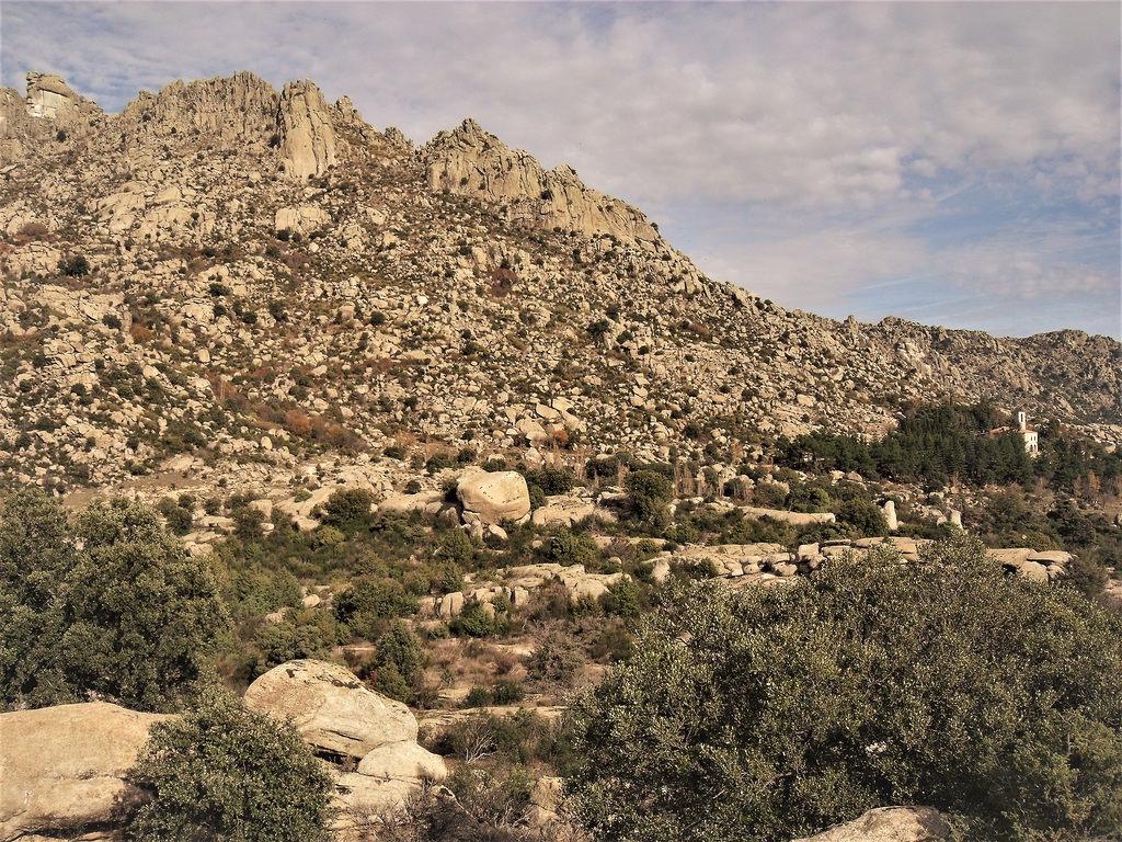 La Sierra de La Cabrera. Granite country par excellence!