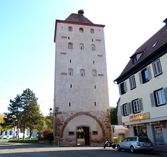Wehrturm-Stadttor mit Storchennest