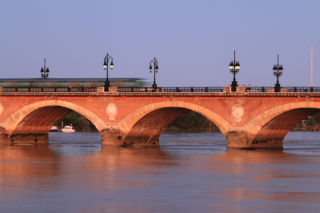 Pont de pIerre Bordeaux