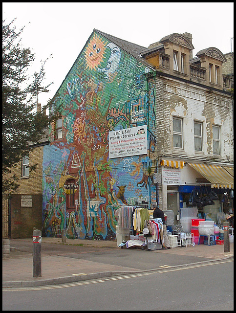 Moberly Close mural