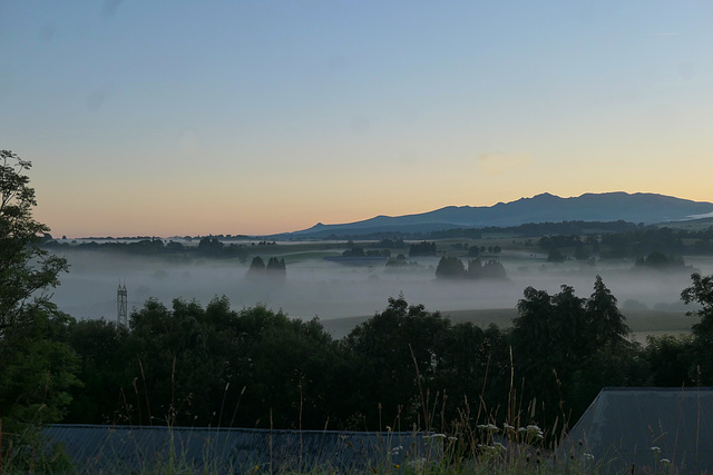 Brume d'été au pays d'Auvergne !