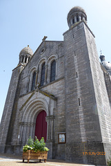 Église Saint Cyr Et Sainte Julitte (Bouère) 3/3 Église Saint Cyr Et Sainte Julitte (Bouère) 3/3