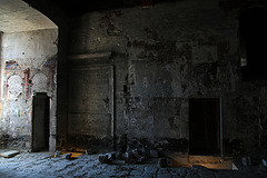 La chambre antique du Camérier ne sera pas rénovée . Le Palais des Papes à Avignon  .